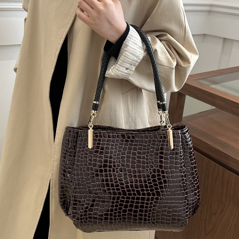 Women Bags Europe - Avrupa ve Amerika'da Sofistike Kadınlar için
