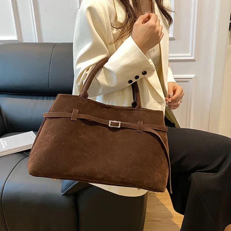 Kadın çantası Toka Detaylı Tas - Women Bags Designer Sale incelemesi ve fiyatı